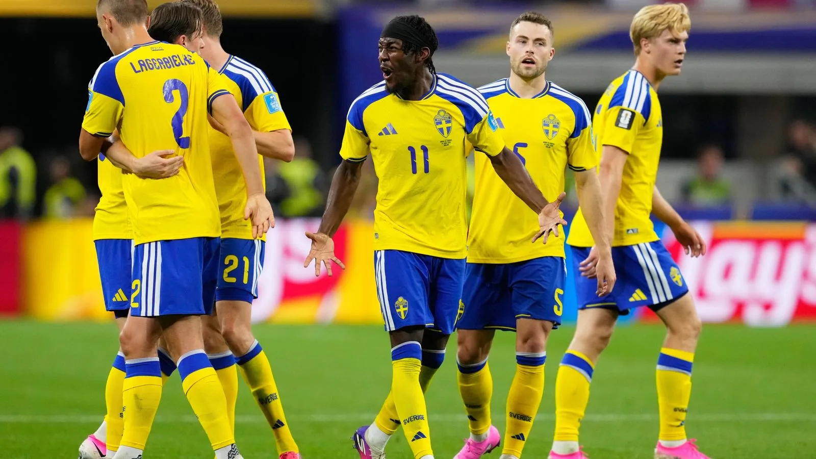 Japan 1-1 Sweden: Both sides through to last 32 of World Cup after draw