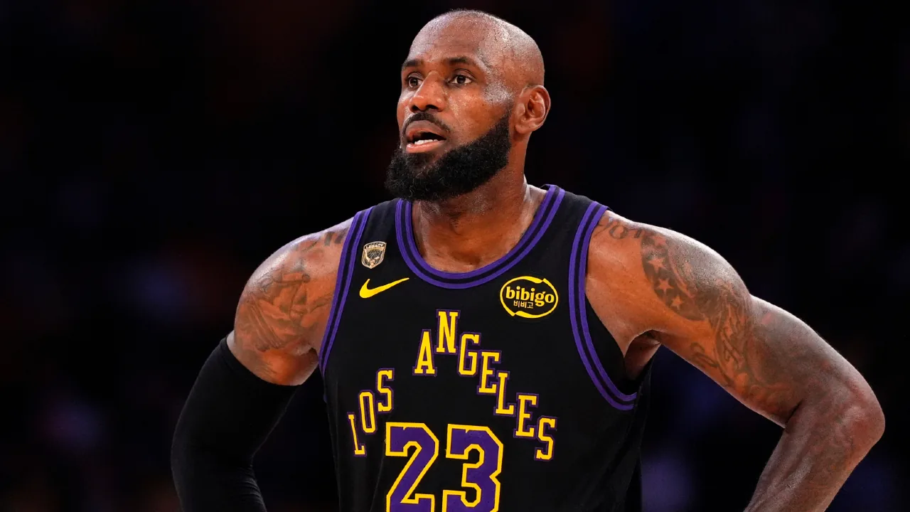 Philadelphia lands LeBron James, ending Cleveland return speculation
