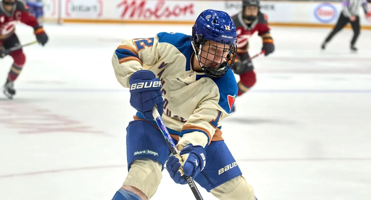 Vancouver Canucks prospect Braeden Cootes impresses at development camp