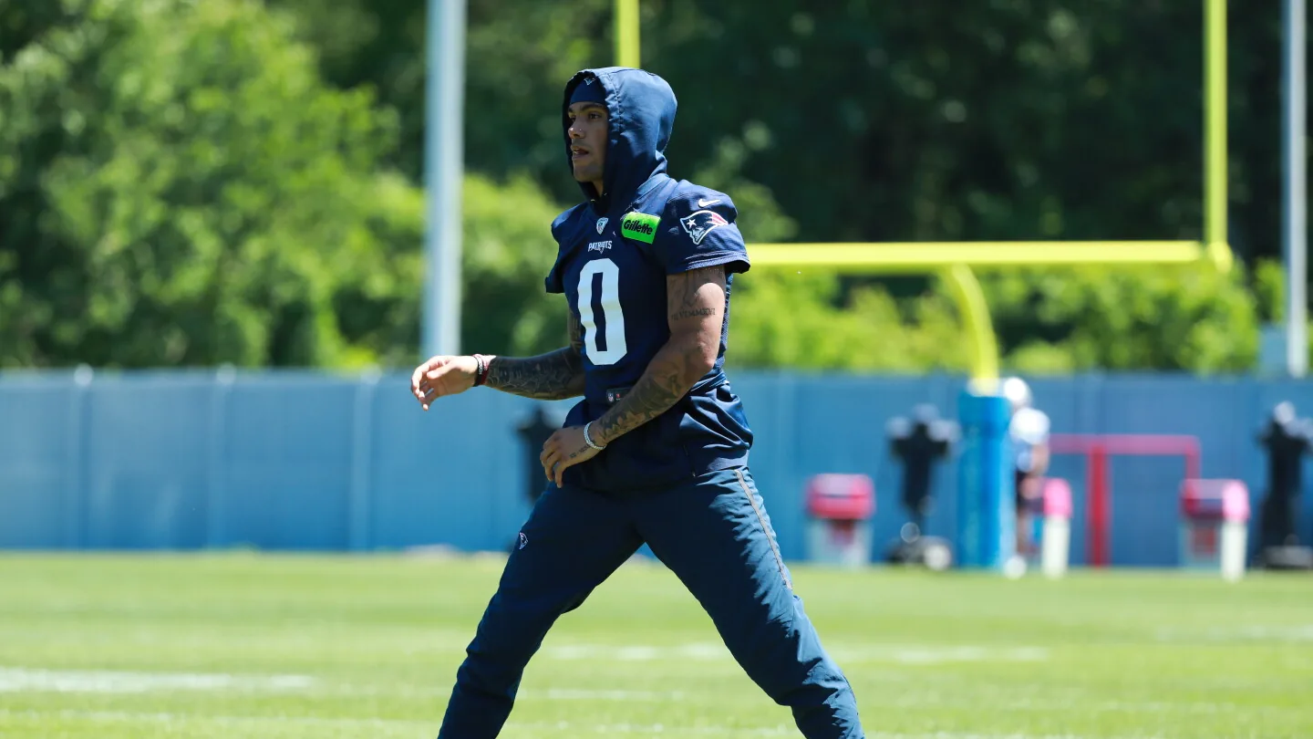 Kraft: Patriots' Gonzalez has offer to be 'highest-paid' CB ever