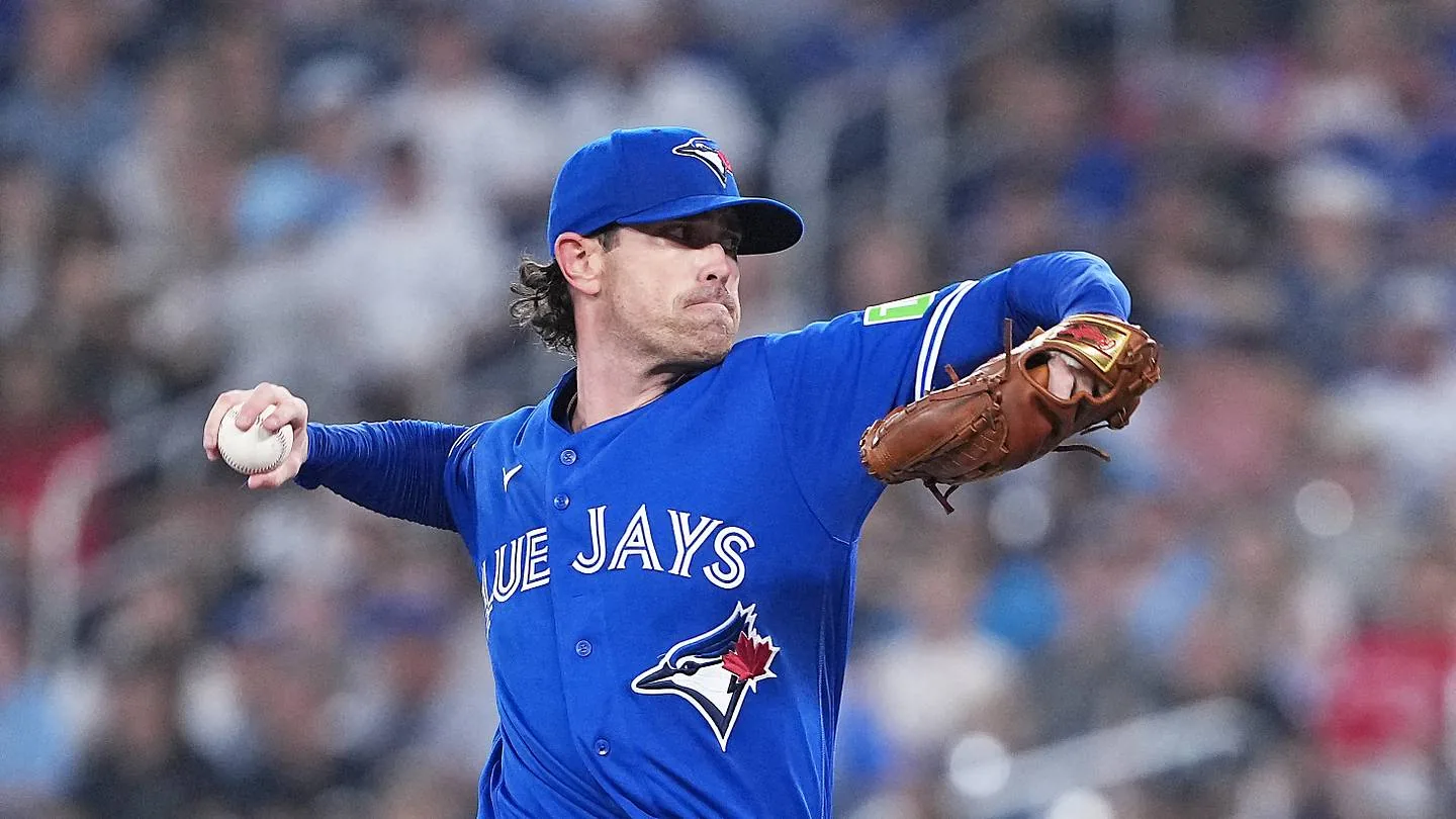 Blue Jays given 35% chance to trade away $110 million All-Star pitcher - Yahoo Sports Canada